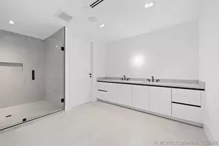 160 Isle of Venice Dr, Fort Lauderdale, FL 33301 - Photo 18