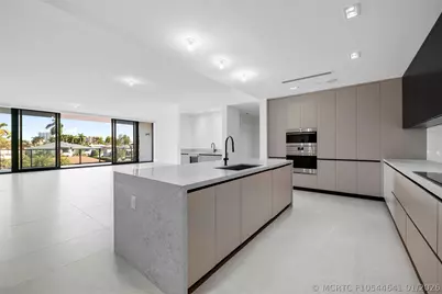 160 Isle Of Venice Drive #302, Fort Lauderdale, FL 33301 - Photo 6