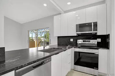 660 Cypress Club Way #D11, Deerfield Beach, FL 33064 - Photo 6
