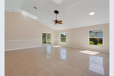 8340 Paladin Square, Vero Beach, FL 32967 - Photo 4