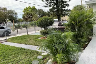 642 NW 14th Way, Fort Lauderdale, FL 33311 - Photo 4