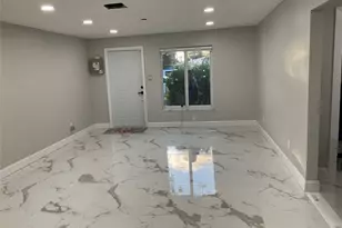 642 NW 14th Way, Fort Lauderdale, FL 33311 - Photo 8