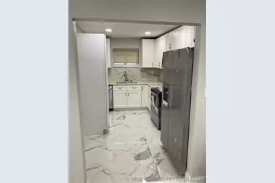 642 NW 14th Way, Fort Lauderdale, FL 33311 - Photo 10