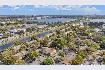 3053 N Oakland Forest Drive #102, Oakland Park, FL 33309 - Photo 32