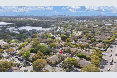 3053 N Oakland Forest Drive #102, Oakland Park, FL 33309 - Photo 30