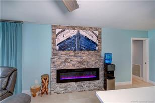 8302 Marina Villas Dr, Marathon, FL 33050 - Photo 10