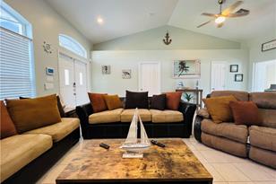 1309 Carlton Ct, Fort Pierce, FL 34949 - Photo 10