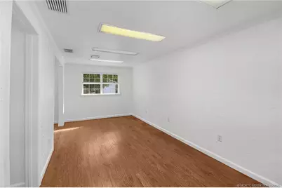 300 SE Detroit Avenue, Stuart, FL 34994 - Photo 32