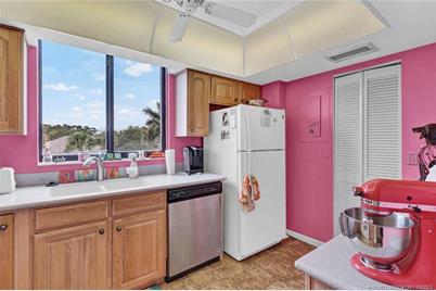 3392 NE Causeway Boulevard #304, Jensen Beach, FL 34957 - Photo 16