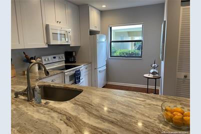 3901 SE Saint Lucie Boulevard #D-29, Stuart, FL 34997 - Photo 10