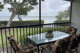 264 NE Edgewater Dr, Stuart, FL 34996 - Photo 1
