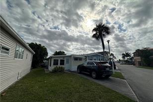 10725 S Ocean Dr, Jensen Beach, FL 34957 - Photo 4