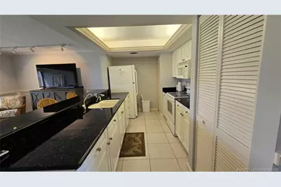 5565 NE Gulfstream Way, Stuart, FL 34996 - Photo 12