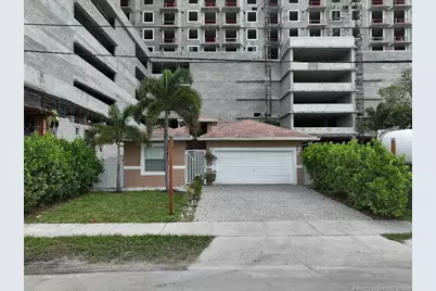 115 SW 1st Court, Dania, FL 33004 - Photo 4