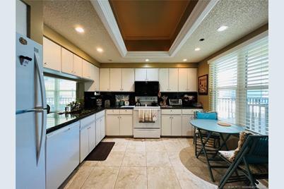 221 NE Plantation Road #215, Stuart, FL 34996 - Photo 40