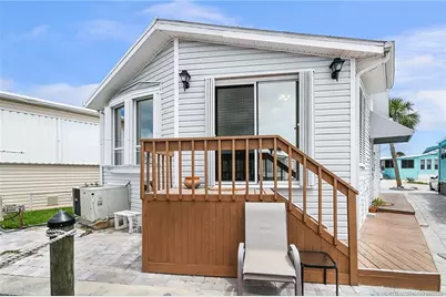 1094 Nettles Boulevard, Jensen Beach, FL 34957 - Photo 4