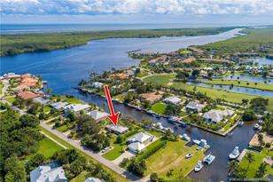 5874 SE Horseshoe Point Rd, Stuart, FL 34997 - Photo 1