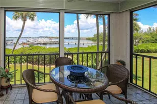 350 NE Edgewater Dr, Stuart, FL 34996 - Photo 1