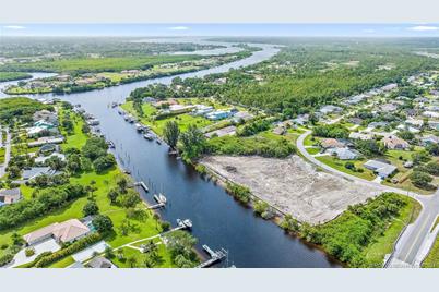 2805 SE Peru Street, Port Saint Lucie, FL 34984 - Photo 4