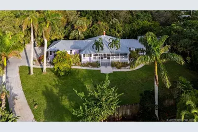 535 SW Siesta Way, Stuart, FL 34994 - Photo 2