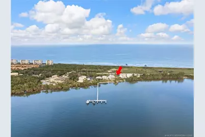 7671 Pelican Pointe Drive, Jensen Beach, FL 34957 - Photo 10