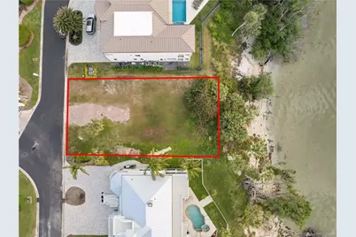 7671 Pelican Pointe Drive, Jensen Beach, FL 34957 - Photo 6
