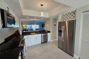 185 NE Edgewater Dr, Stuart, FL 34996 - Photo 4