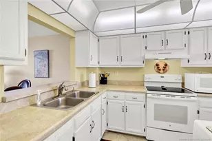 9900 S Ocean Dr, Jensen Beach, FL 34957 - Photo 8