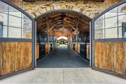 7625 Polo Square Square, Vero Beach, FL 32968 - Photo 4