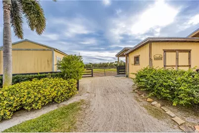 7625 Polo Square Square, Vero Beach, FL 32968 - Photo 30