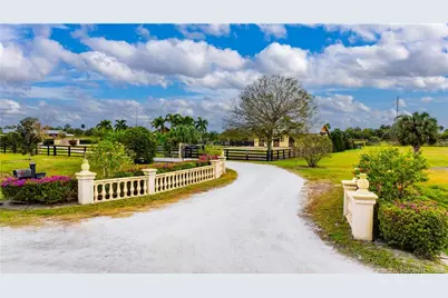 7625 Polo Square Square, Vero Beach, FL 32968 - Photo 20