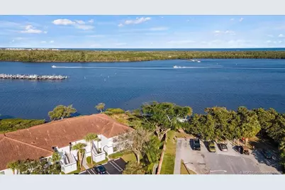6082 SE Landing Way #7, Stuart, FL 34997 - Photo 2