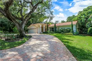 24 Emarita Way, Sewalls Point, FL 34996 - Photo 2