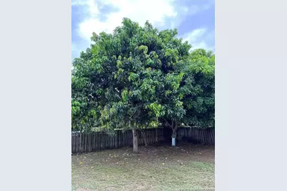 160 SE Lakehurst Drive, Port Saint Lucie, FL 34983 - Photo 10