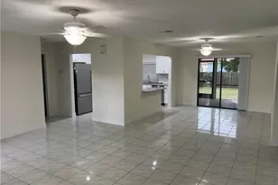 160 SE Lakehurst Dr, Port Saint Lucie, FL 34983 - Photo 12