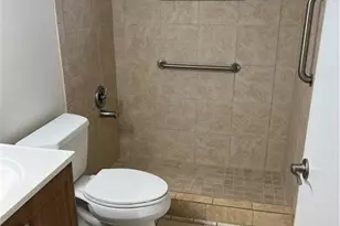 160 SE Lakehurst Dr, Port Saint Lucie, FL 34983 - Photo 30