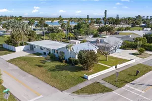 1702 Binney Dr, Fort Pierce, FL 34949 - Photo 1