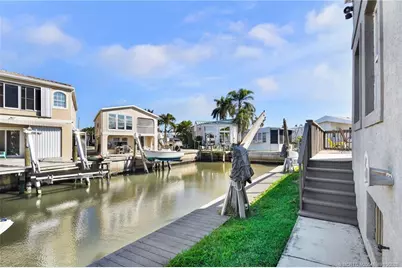 29 Nettles Boulevard, Jensen Beach, FL 34957 - Photo 4