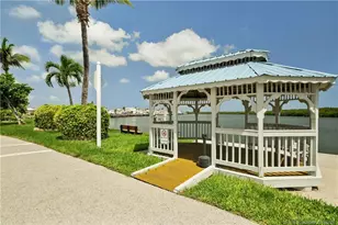 286 Nettles Blvd, Jensen Beach, FL 34957 - Photo 16