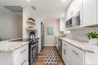 9026 SE Bobwhite Street, Hobe Sound, FL 33455 - Photo 8