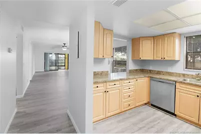 31 SW South River Drive #106, Stuart, FL 34997 - Photo 4