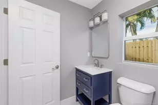 1036 NE Wright Ave, Jensen Beach, FL 34957 - Photo 20