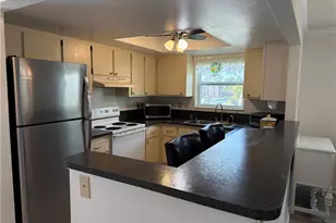 2950 SE Ocean Blvd, Stuart, FL 34996 - Photo 30