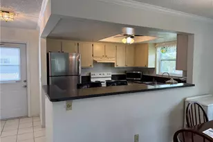 2950 SE Ocean Blvd, Stuart, FL 34996 - Photo 4