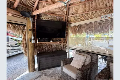 426 NW Chipshot Lane, Port Saint Lucie, FL 34986 - Photo 10