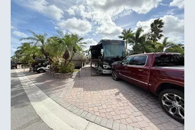 426 NW Chipshot Lane, Port Saint Lucie, FL 34986 - Photo 4