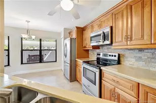 6040 SE Martinique Dr, Stuart, FL 34997 - Photo 12