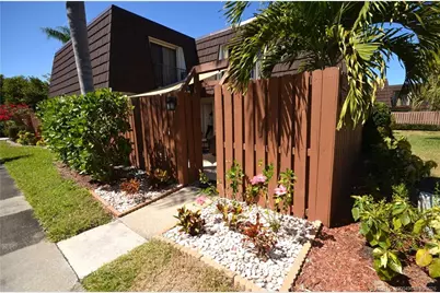 5678 SE Riverboat Drive #129, Stuart, FL 34997 - Photo 2