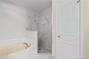 10472 SW Ashlyn Way, Port Saint Lucie, FL 34987 - Photo 16