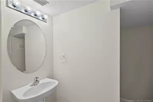 10472 SW Ashlyn Way, Port Saint Lucie, FL 34987 - Photo 12